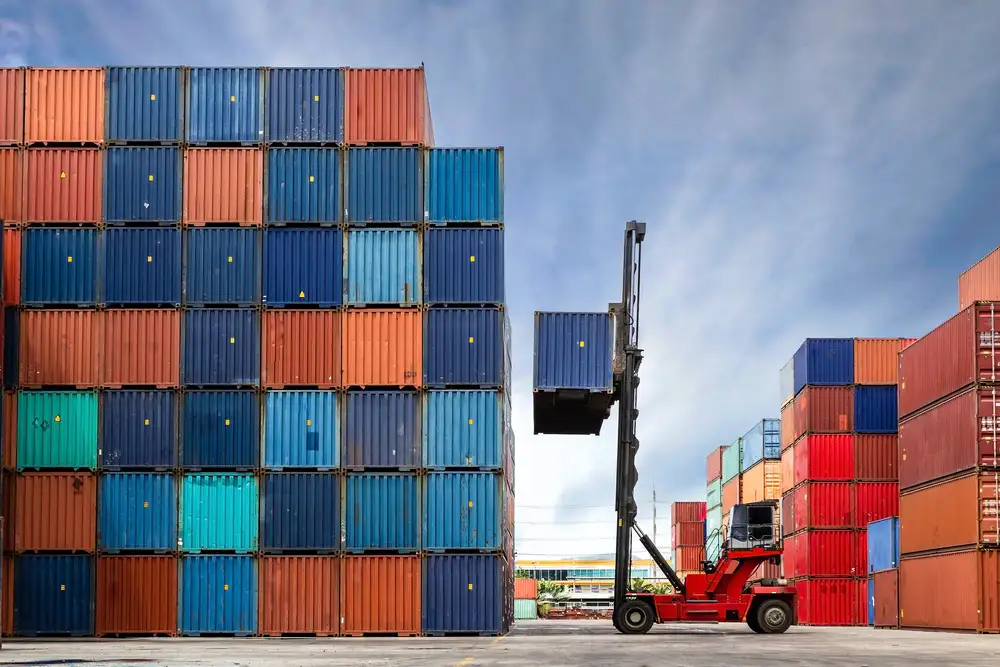 Shipping Containers
are the experts in container
sales and hire