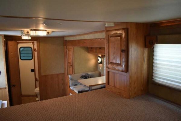 2007 American Spirit 8410GLQ 4 Horse Trailer with 10′ Short Wall - Image 14