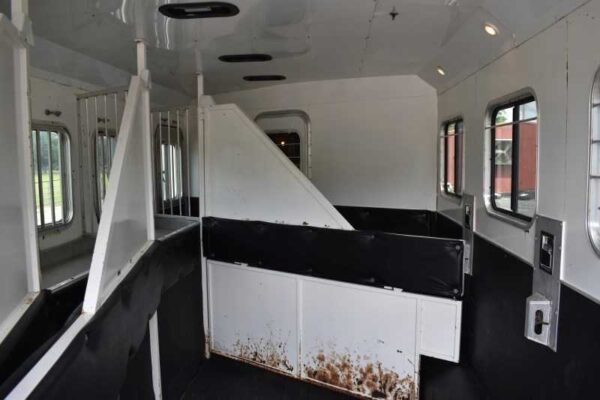 2007 American Spirit 8410GLQ 4 Horse Trailer with 10′ Short Wall - Image 34