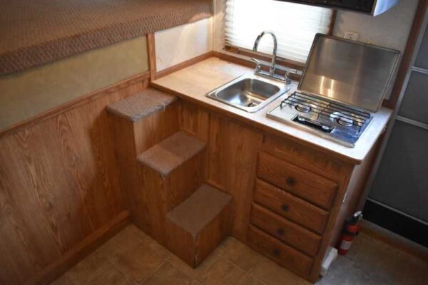 2007 American Spirit 8410GLQ 4 Horse Trailer with 10′ Short Wall - Image 19
