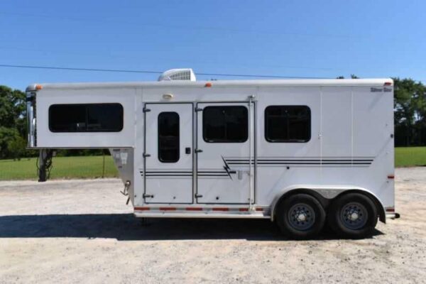 Used 2005 Silver Star 2HGNLQ 2 Horse Trailer with 4′ Short Wall - Image 2