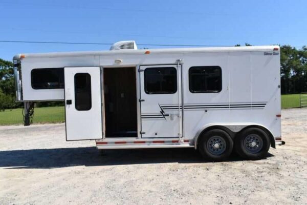 Used 2005 Silver Star 2HGNLQ 2 Horse Trailer with 4′ Short Wall - Image 6